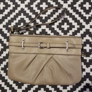 Simply Vera Vera Wang wristlet